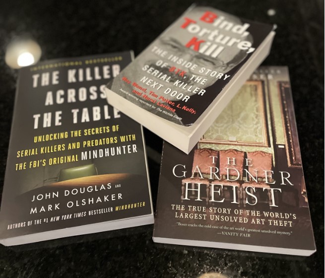 Serial Killers vs. Mass Murderers - Alcatraz East